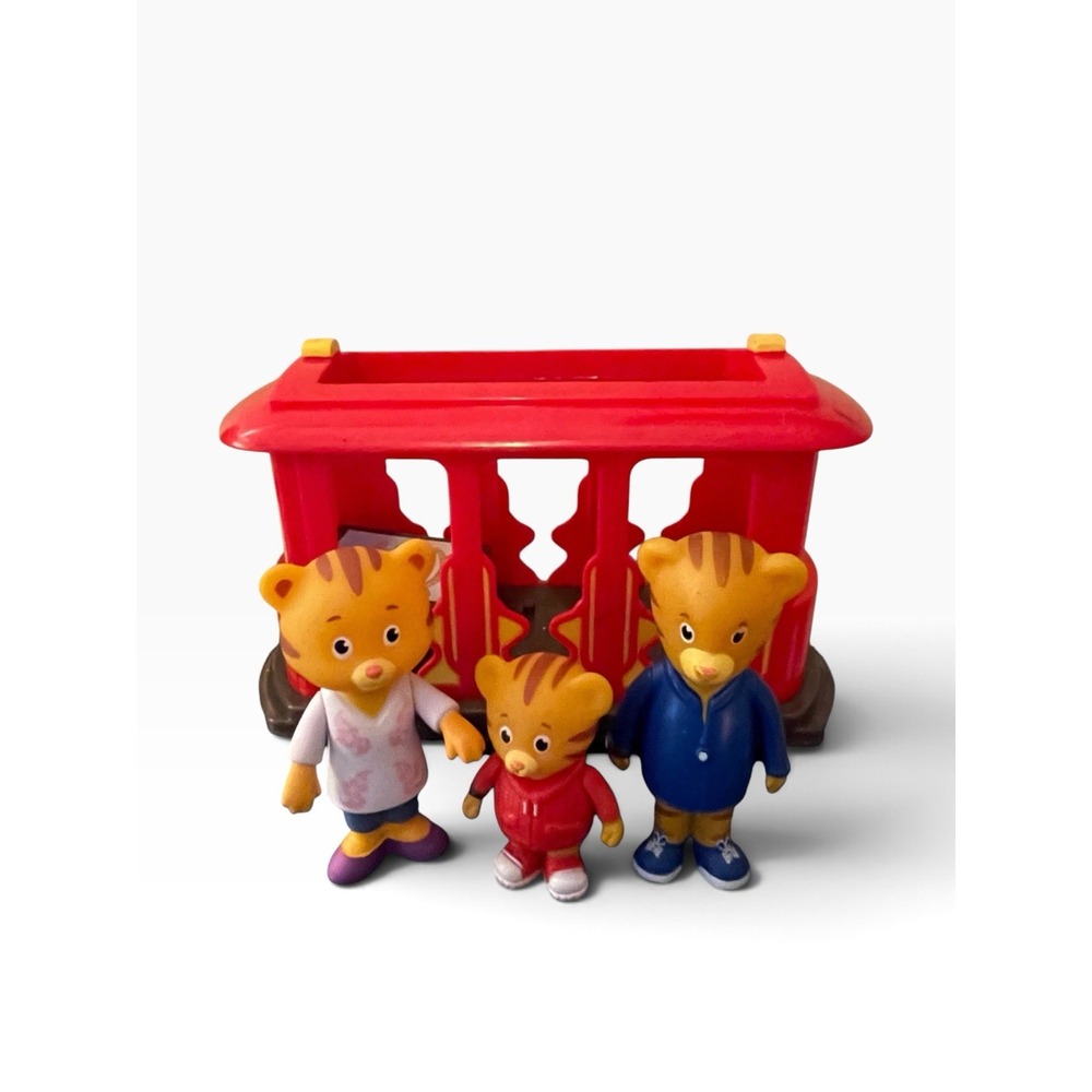 Daniel Tiger's Neighborhood Pull Back & Go Trolley with Tiger Family 3 Figures